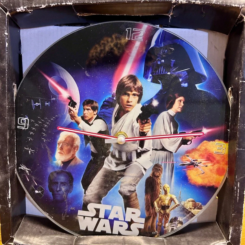Star Wars Glass Wall Clock‎ Vandor 9in Multicolor Glass New hope luke skywalker